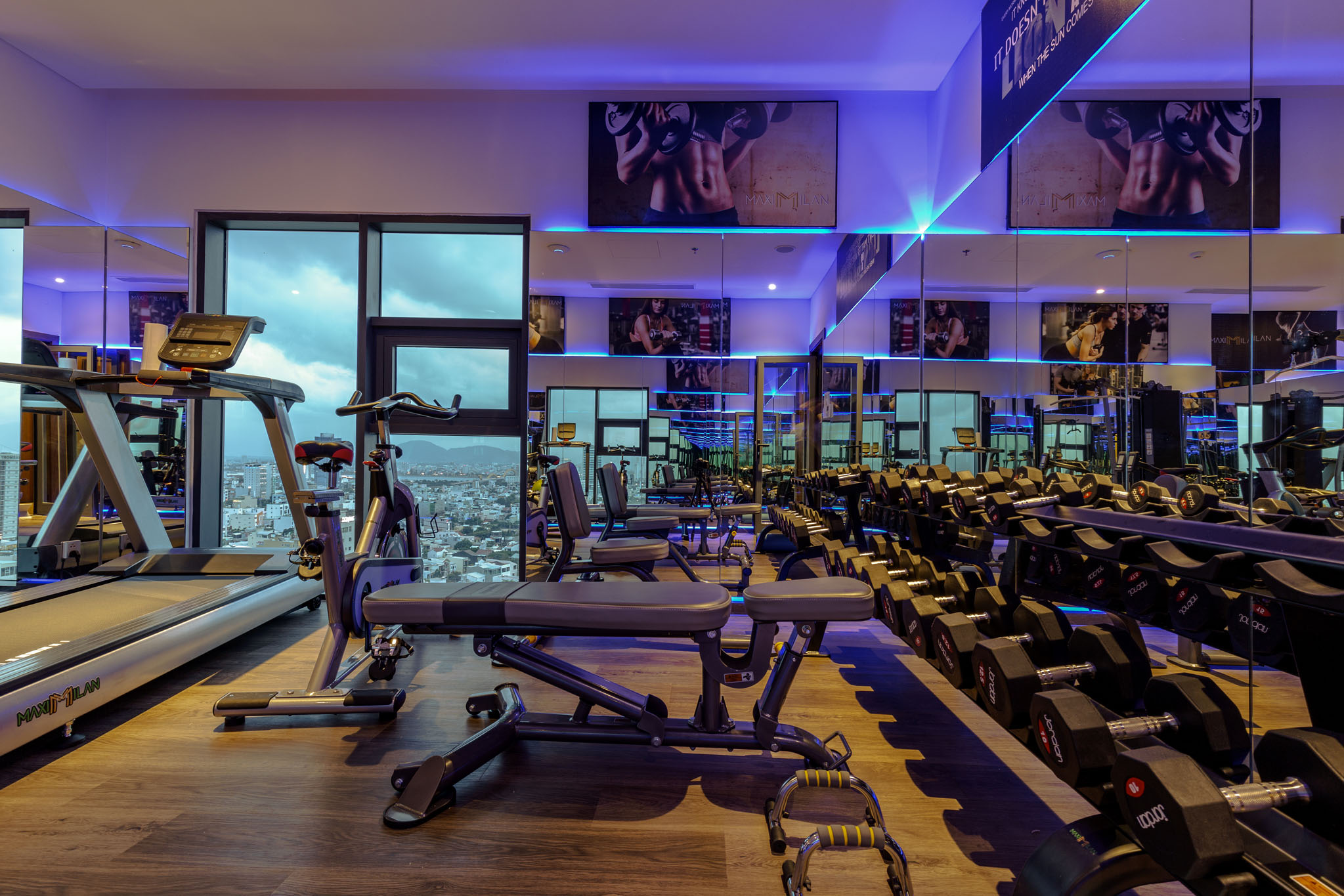 setup phòng tập thể hình gym cho khách sạn maximilan đà nẵng beach hotel