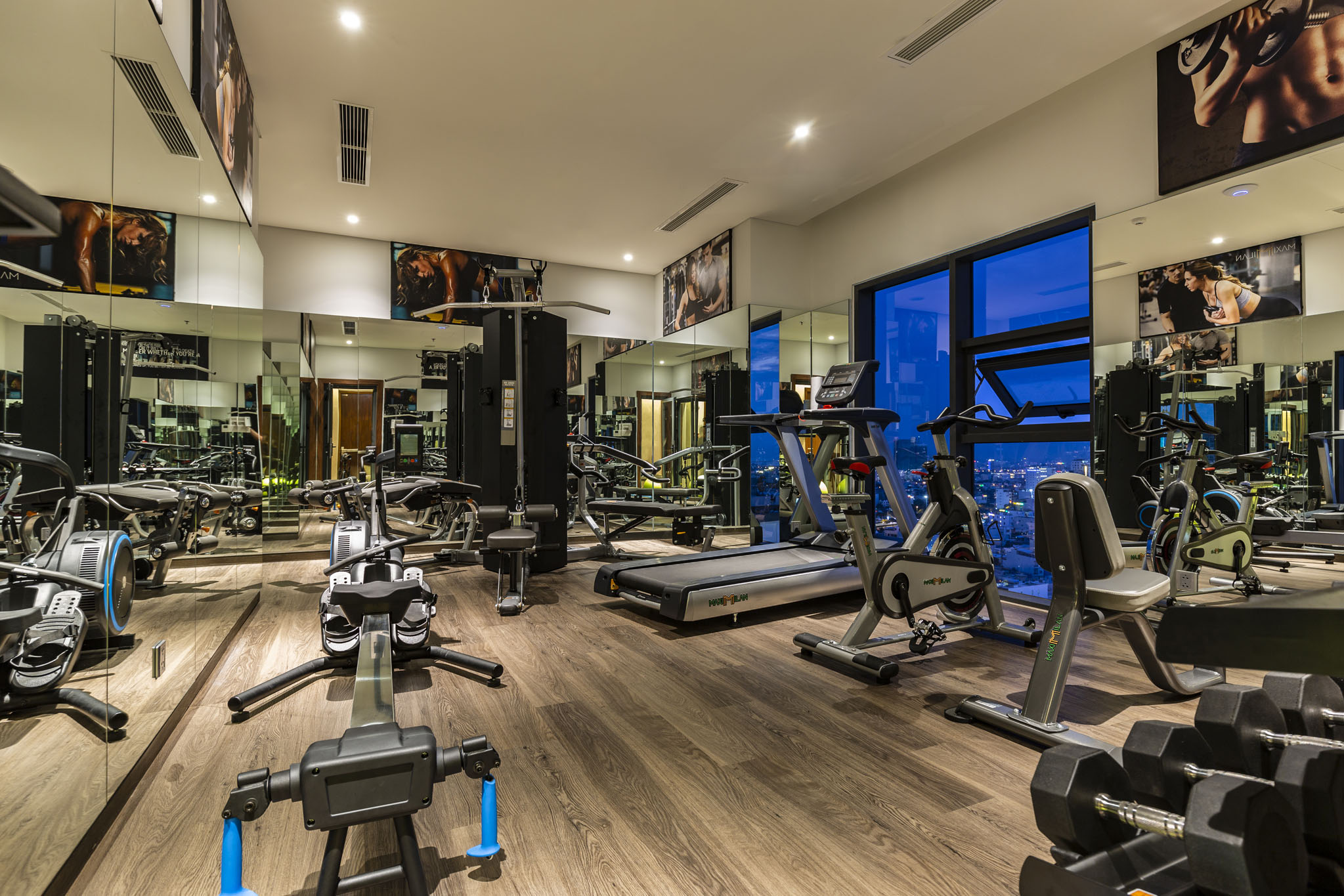setup phòng tập thể hình gym cho khách sạn maximilan đà nẵng beach hotel