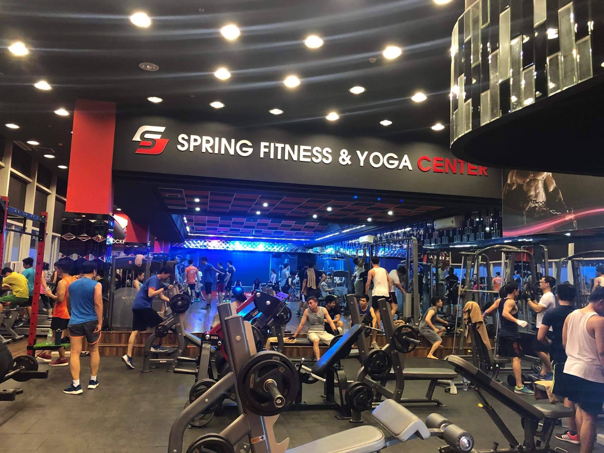 Phòng tập gym thương mại Spring Fitness tại Hà Nội