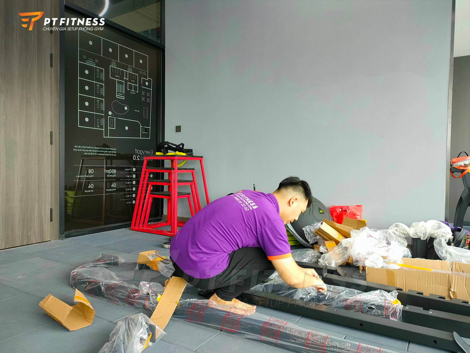 Khâu lắp đặt phòng tập gym Office Showroom ô tô GWM tại Long Biên - Hà Nội