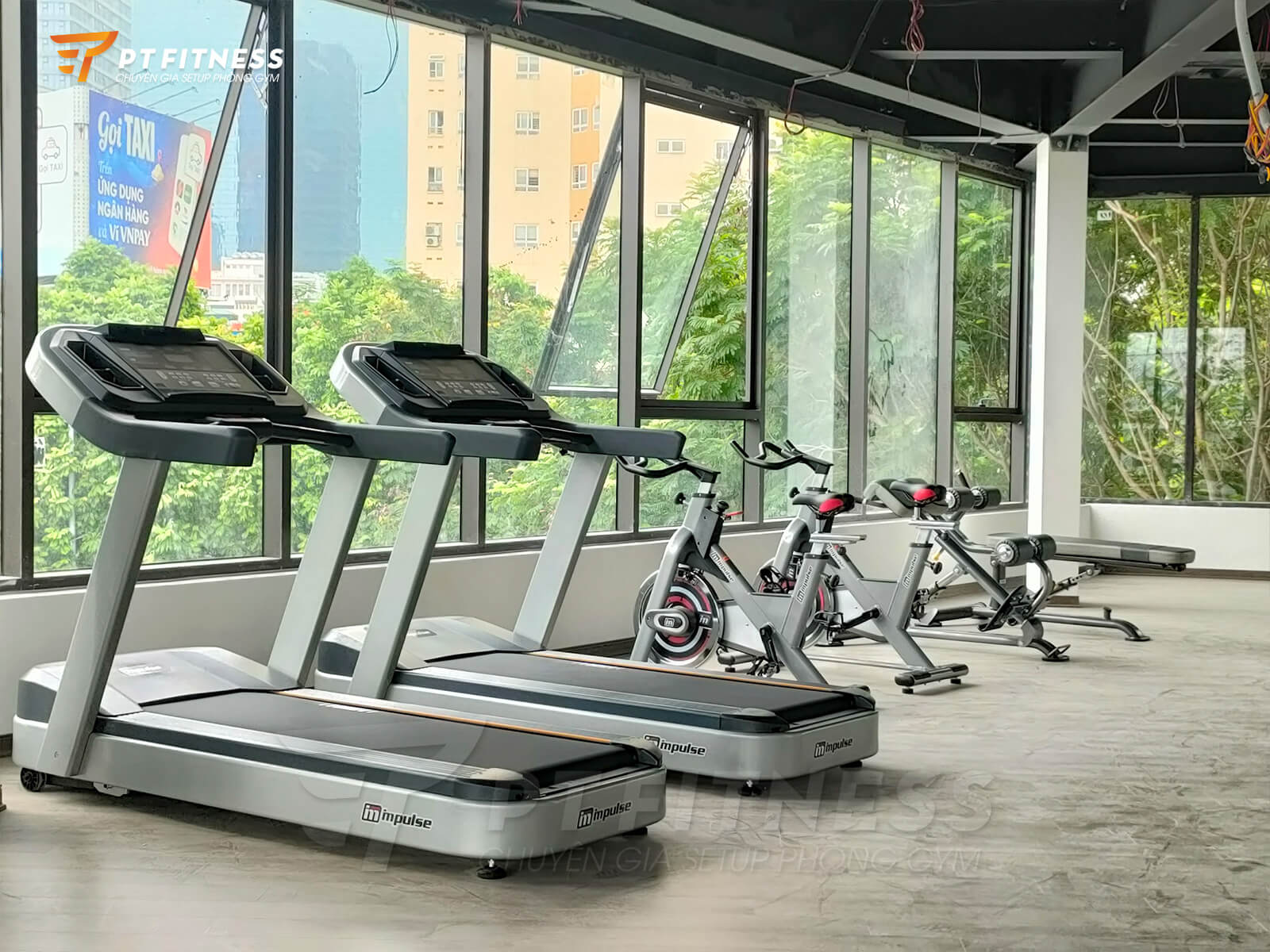 Máy cardio phòng gym trường Trung học Lương Thế Vinh
