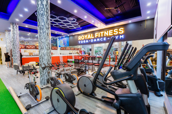 Setup phòng gym cao cấp Royal Fitness tại Quảng Ninh